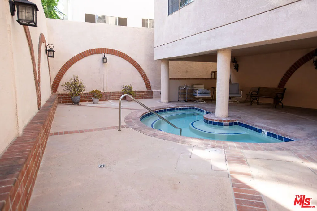 14600 Dickens Street 202, Sherman Oaks, California 91403 home-pic-24